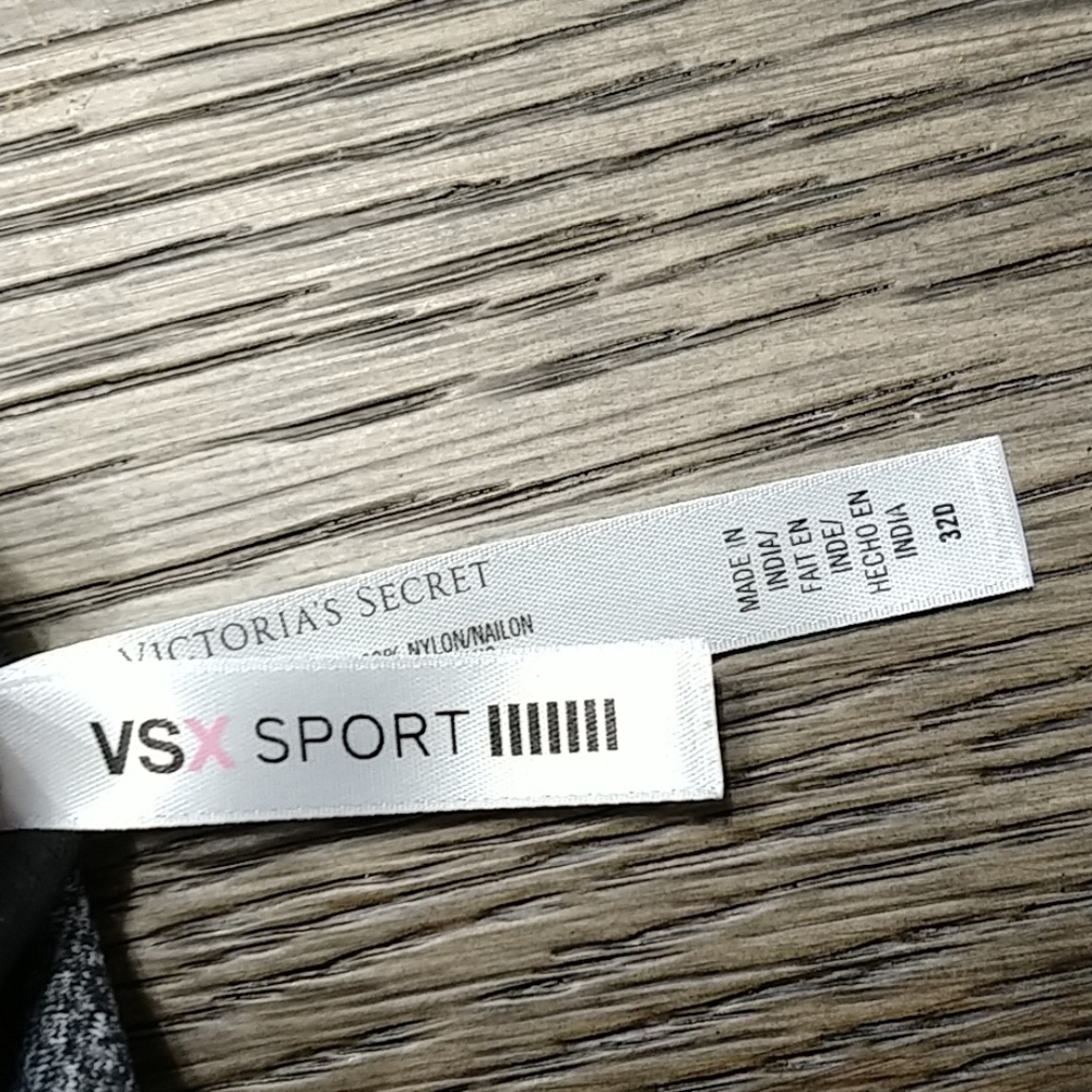 Victoria Secret VSX Sports Bra With Zipper 32D - Picture 8 of 8